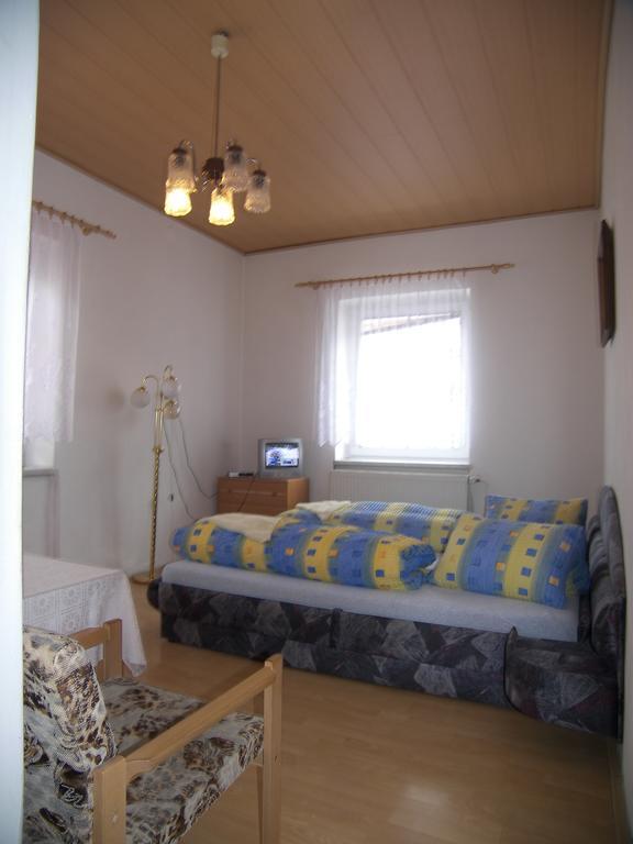 Penzion U Antonickova Pramene Marianske Lazne Room photo